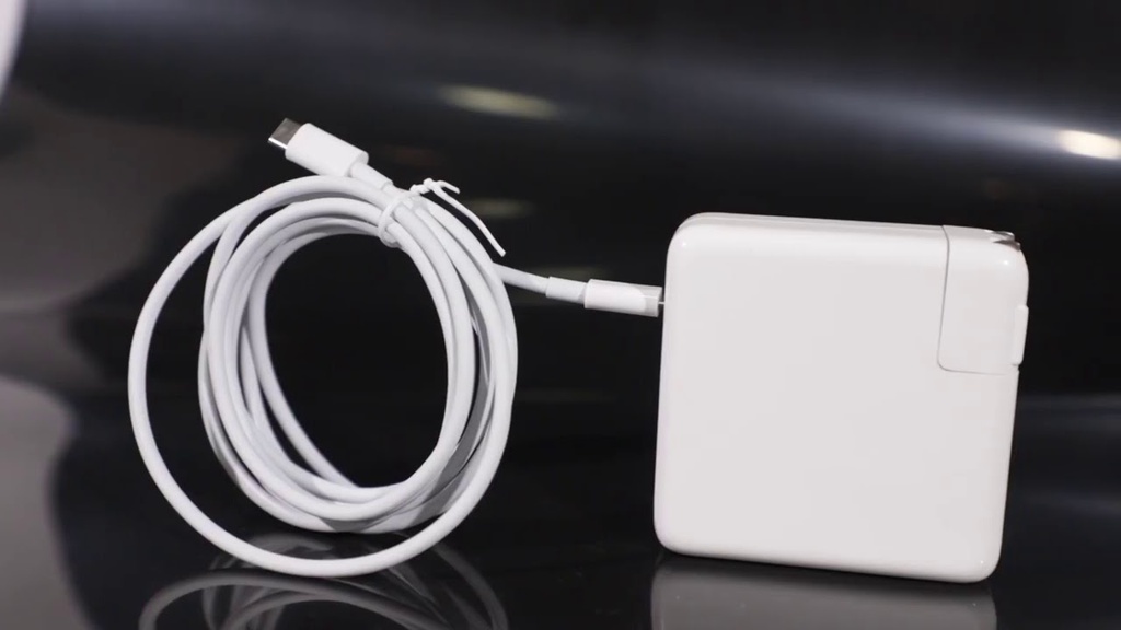 Apple MacBook 30W USB-C Power Adapter