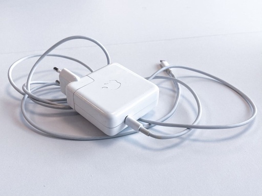Apple MacBook Pro 30 Watts Charger